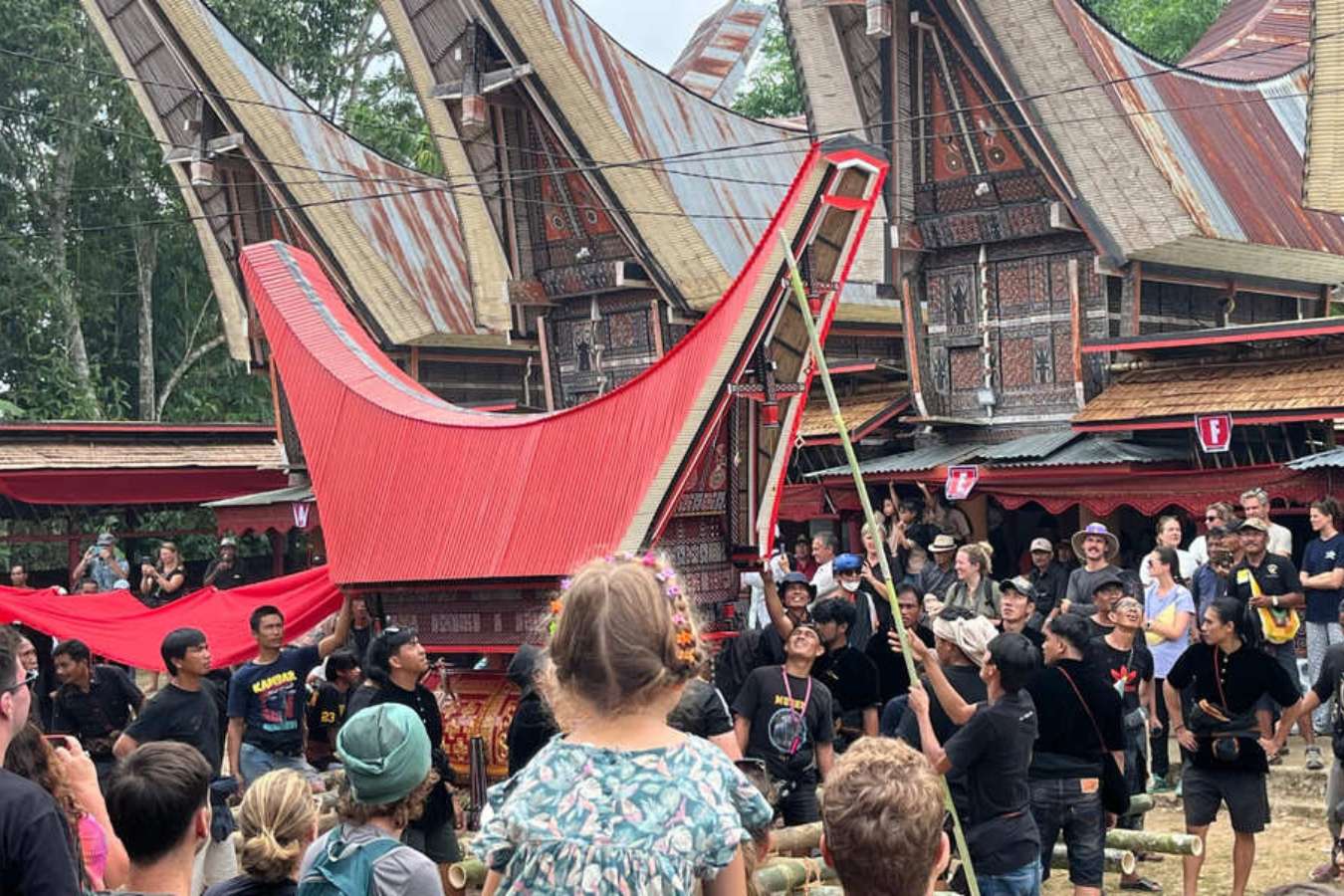 Mengeksplor (dan bersepeda) di sekitar Toraja Utara